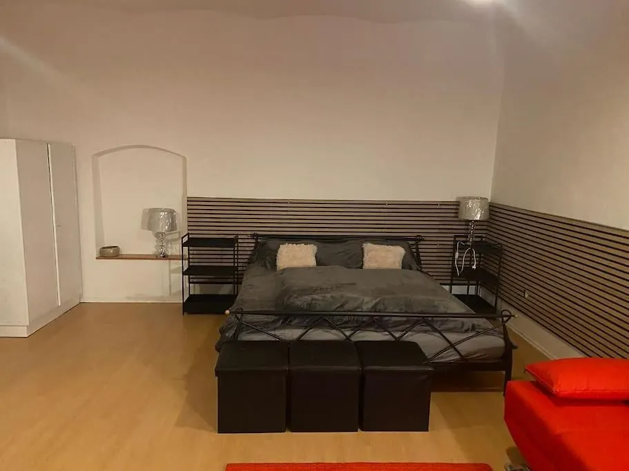 B12 - Bohdanecska 12 Apartment Pardubice